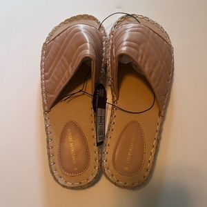 Streetwear Society slip on sandals